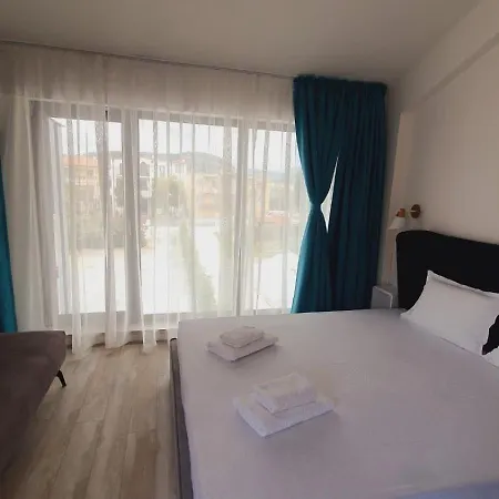 Lejlighedshotel Sunny Potos