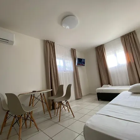 Sunny Lejlighedshotel Potos