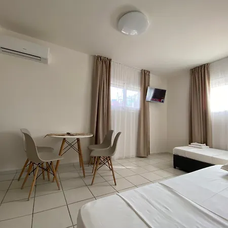 Lejlighedshotel Sunny Potos