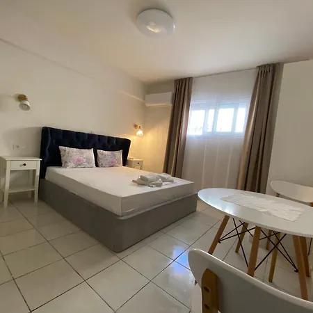 Sunny Aparthotel 4*