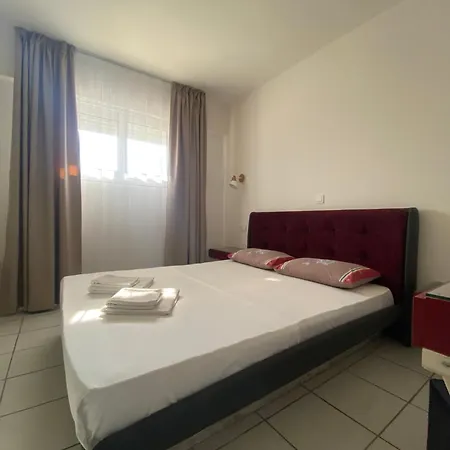 Lejlighedshotel Sunny Potos